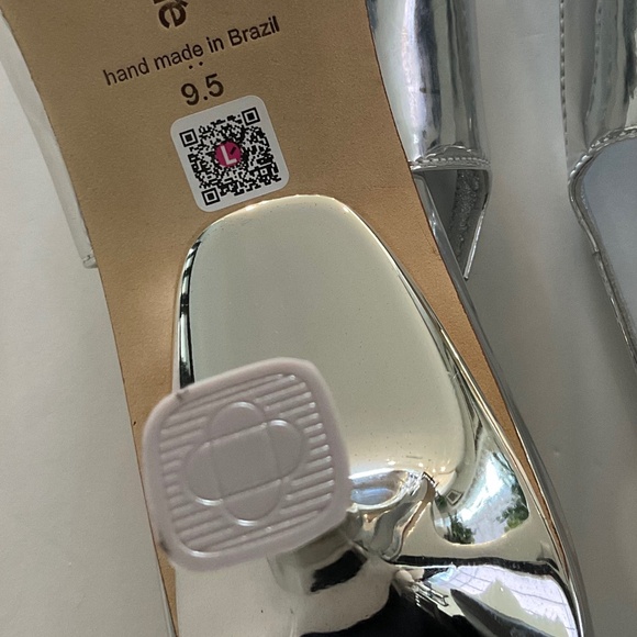 LARROUDE Ines  Silver Specchio  Pointed Toe Slingback Pumps Size 9.5 NEW - Picture 12 of 13